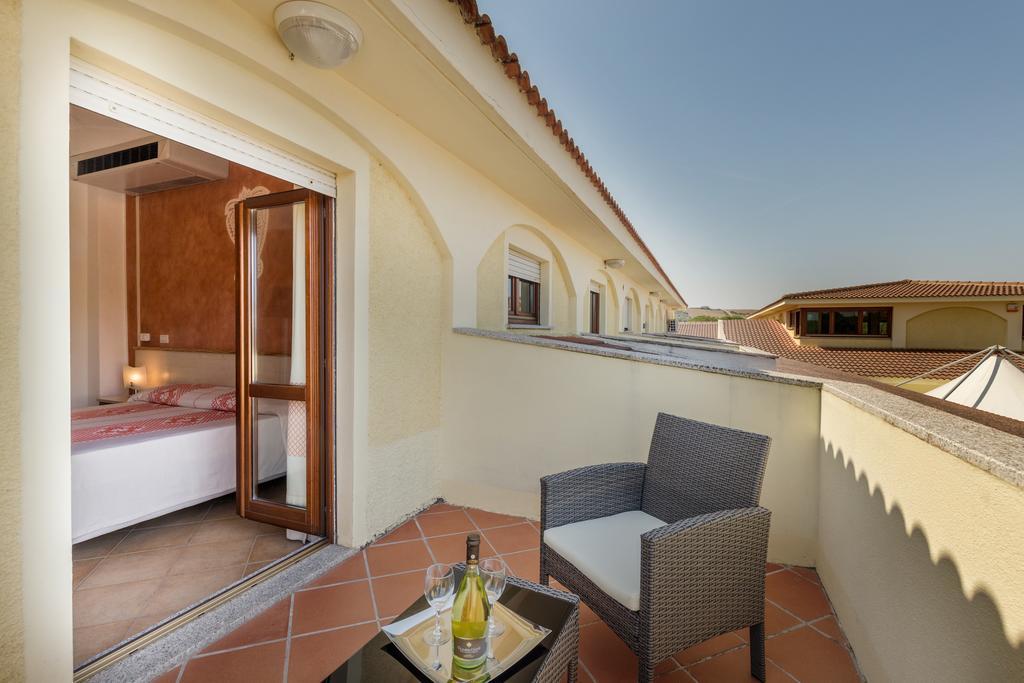 Hotel Petri Marini Aglientu Szoba fotó